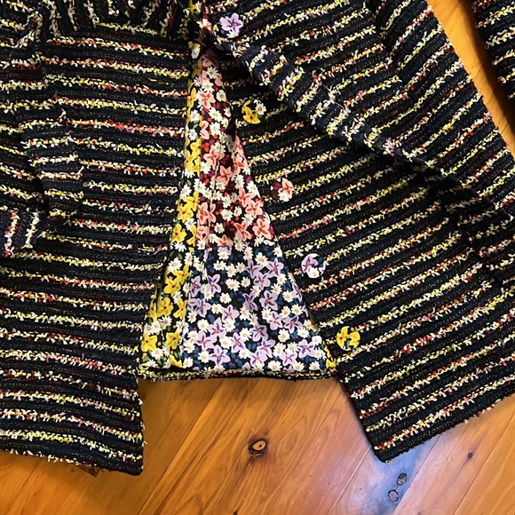 NWOT CAbi #5660 SZ 8 Headline Topper Button-Down Coat in Multi Stripe - Picture 7 of 10